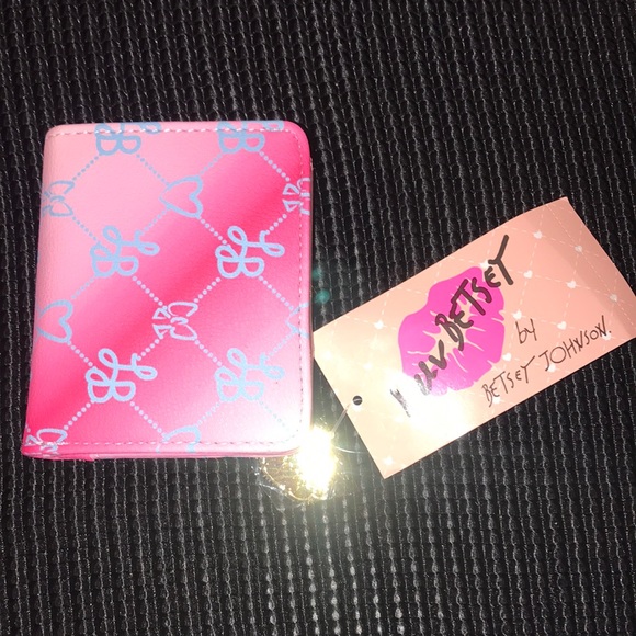 Betsey Johnson Handbags - 🆕Betsey Johnson Iridescent Wallet
